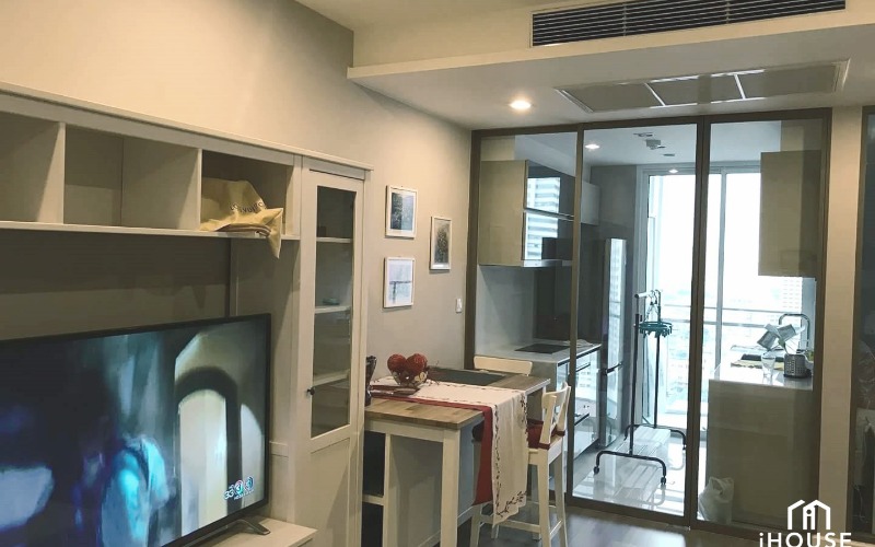 The Room Sathorn - TanonPun